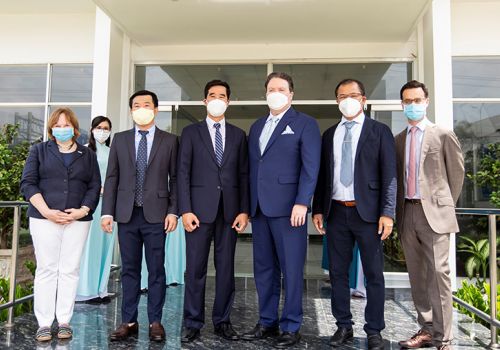 Tân đại sứ Mỹ tại Việt Nam: Vinamilk thực sự là doanh nghiệp sữa dẫn đầu