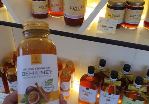 Bị áp thuế 412,49%, mật ong Việt Nam tắc đường sang Mỹ