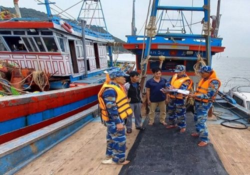 Tập trung triển khai thực hiện quyết liệt hơn nữa các giải pháp chống khai thác IUU