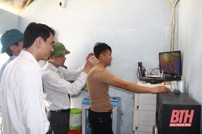 Mô hình nuôi gà công nghệ cao