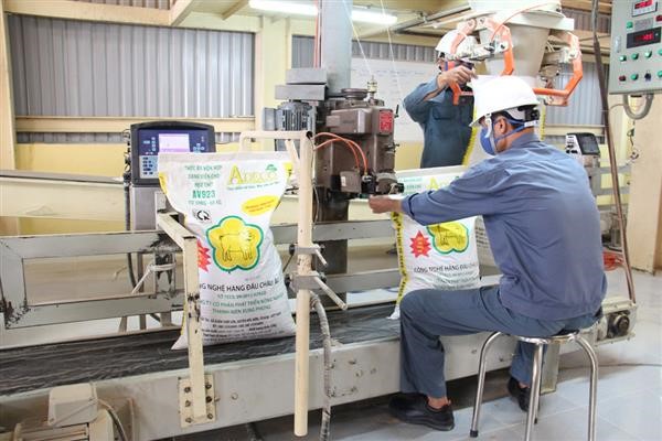 chung-nhan-hop-quy-thuc-an-chan-nuoi