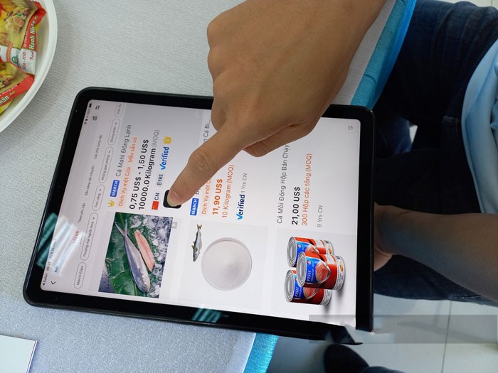 hoc-xuat-khau-tom-truc-tuyen