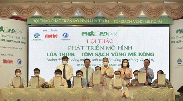 hoi-thao-phat-trien-tom-lua1