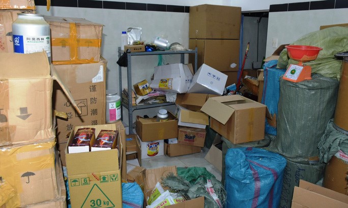 lat-tay-cong-nghe-san-xuat-thuoc-thuy-san-gia-1