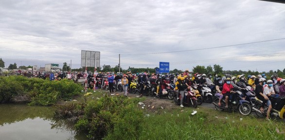 ve-que-tranh-dich-163360684824547087395